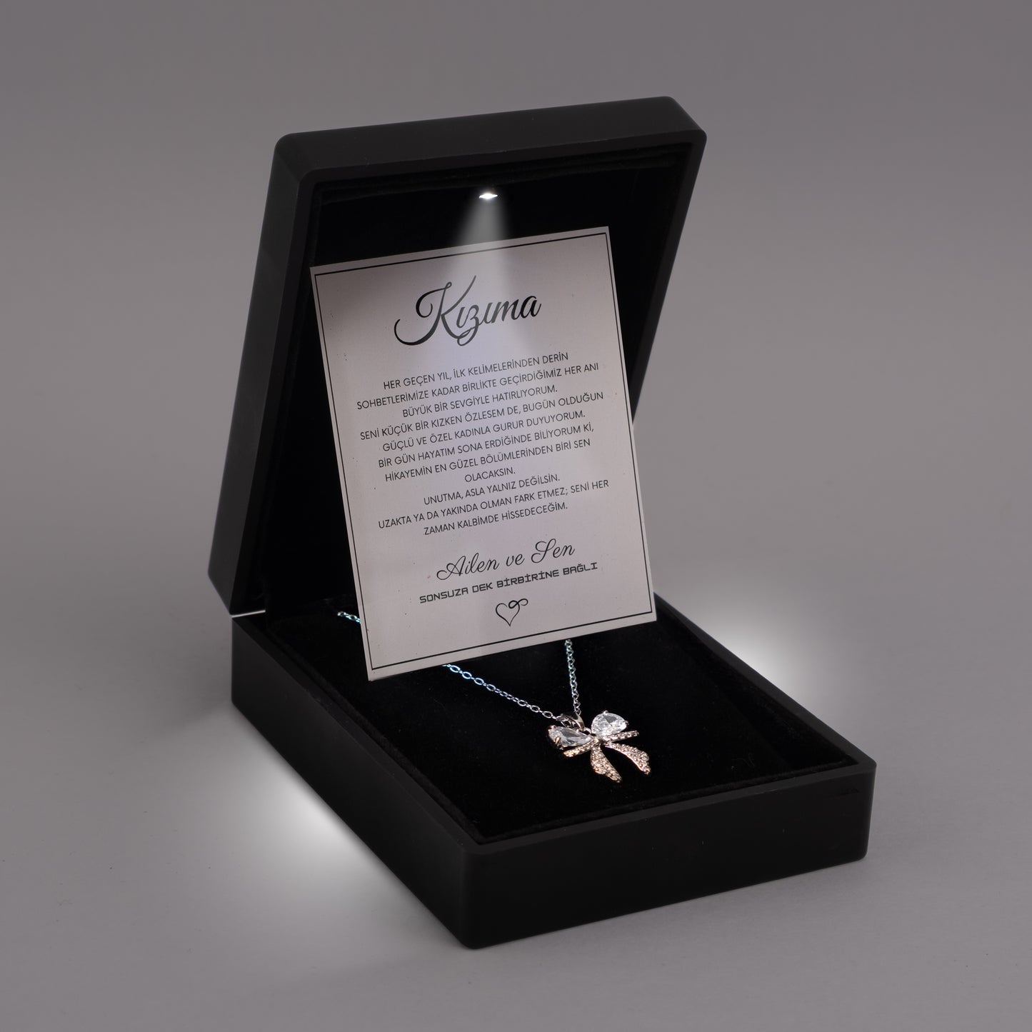 “Kızıma” Taşlı Fiyonk Model Kolye Anlamlı Notlu ve Kutulu