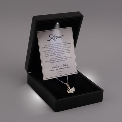 “Kızıma” Zarif Kuğu Kadın Kolye Anlamlı Notlu ve Hediye Kutulu