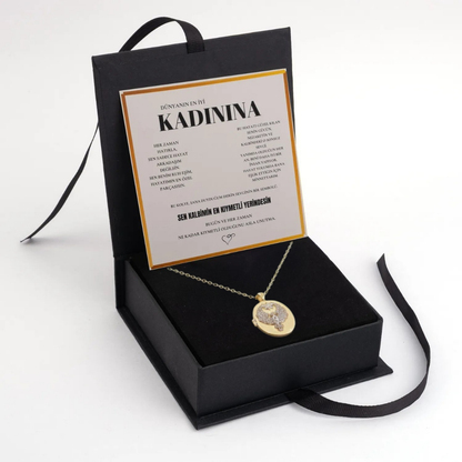 "Kadınına" Fotoğraflı El İşleme Taşlı Kolye Anlamlı Not ve Kutulu