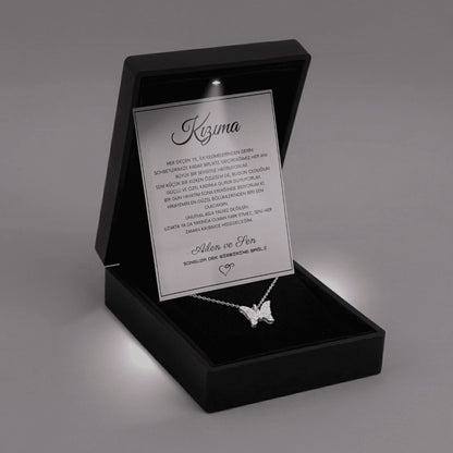 ''Kızıma'' Işıltılı Kelebek Kolye Anlamlı Notlu ve Kutulu