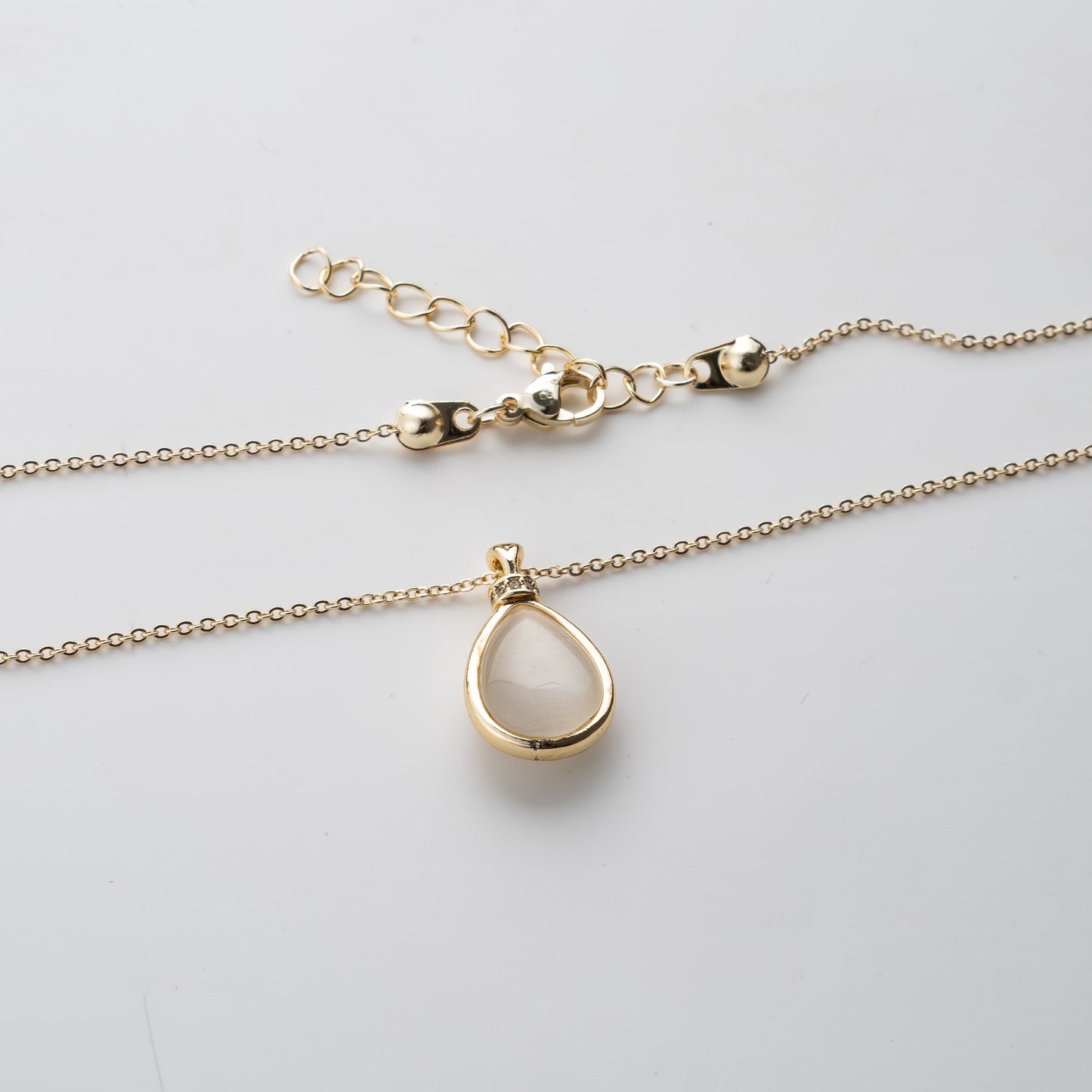 "Kadınına" Doğal Taşlı Damla Kolye Anlamlı Not ve Kutulu