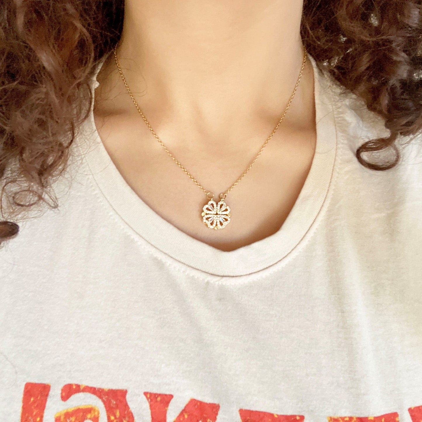 "Annesine" Yonca Kolye Anlamlı Not ve Kutulu