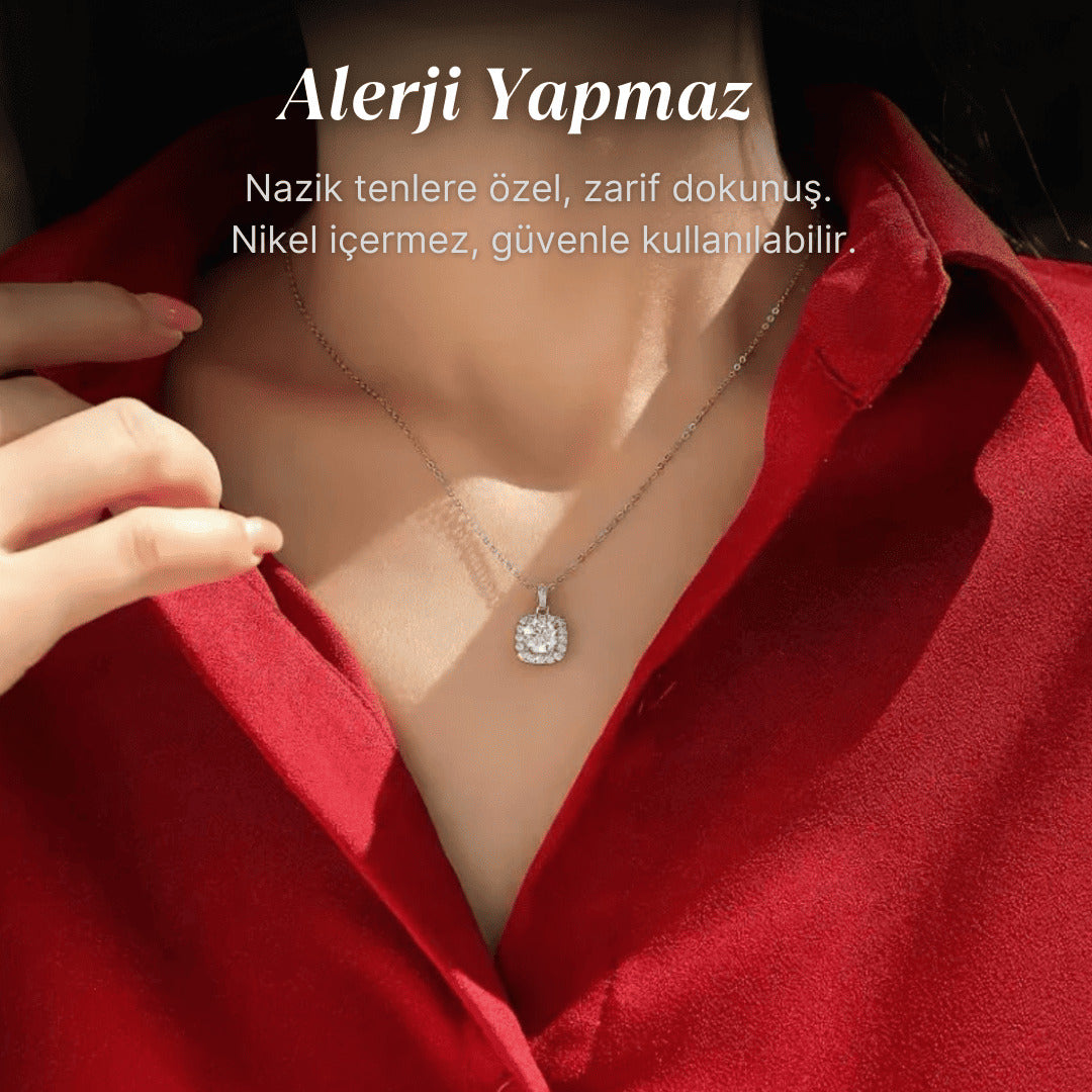 "Kadınıma" Zarafet Kolye Anlamlı Not ve Kutulu