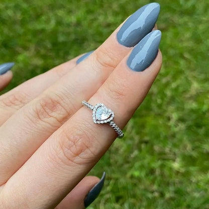Taşlı Kalp Yüzük Silver