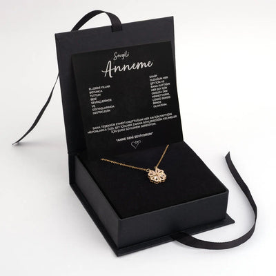 ''Anneme'' Yonca Kolye Anlamlı Not ve Kutulu