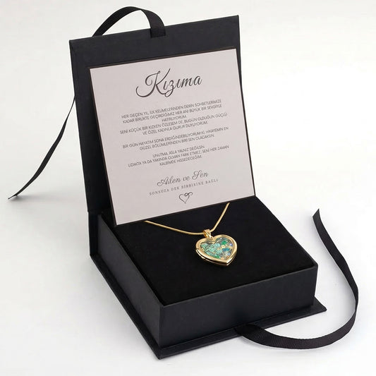 ''Kızıma' Notlu Kalpli Kır Çiçeği Kolye