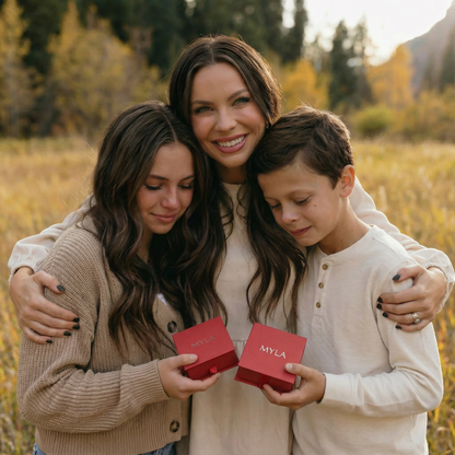 Myla 2'li Aile Paketi ''Kızıma Yonca ve Oğluma Çubuk Kolye''