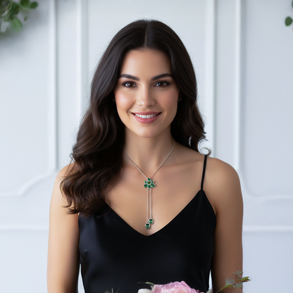 "Kadınına" Zümrüt Taşlı Bronş Kolye Notlu ve Kutulu